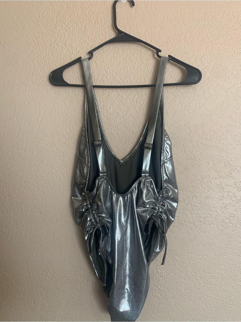 Good American Olive Green Scoop-Neck Top with Metallic Trim